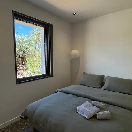 فيلة La Petite Maison Corse *