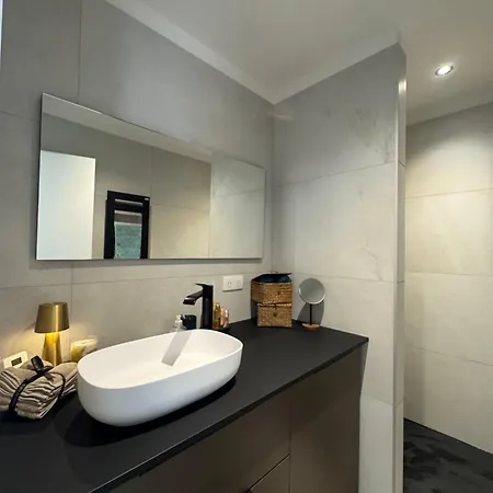 فيلة La Petite Maison Corse *