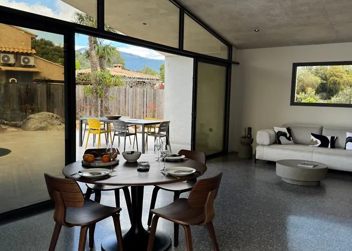 La Petite Maison Corse *